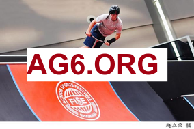 东契奇赛后向独行侠前队友布伦森竖起中指